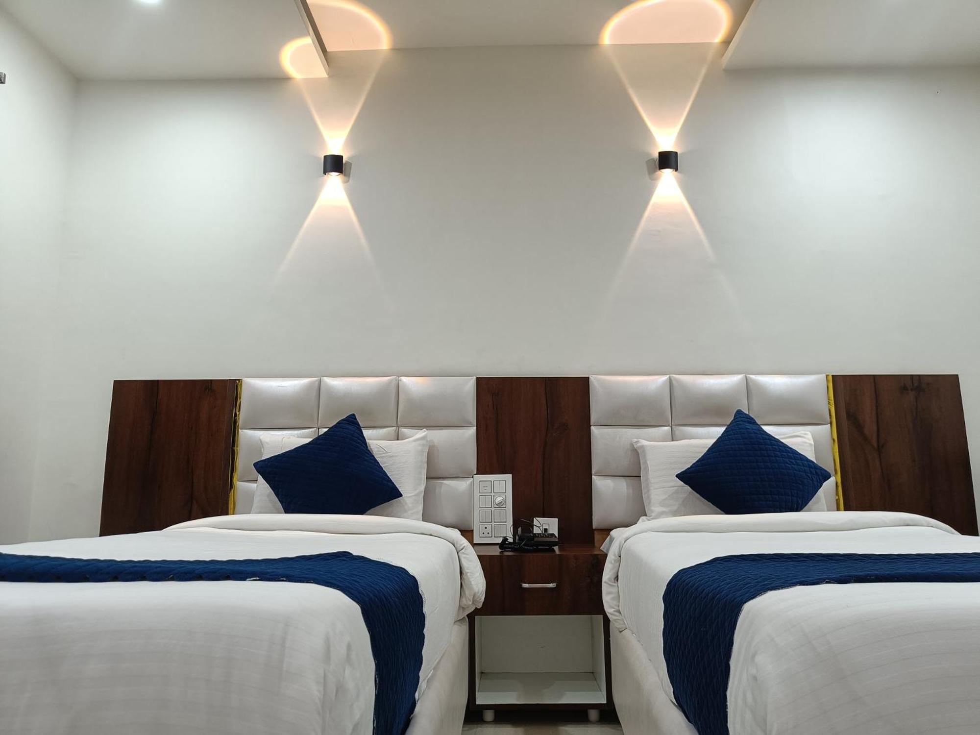 Hotel Skyland Варангал Экстерьер фото