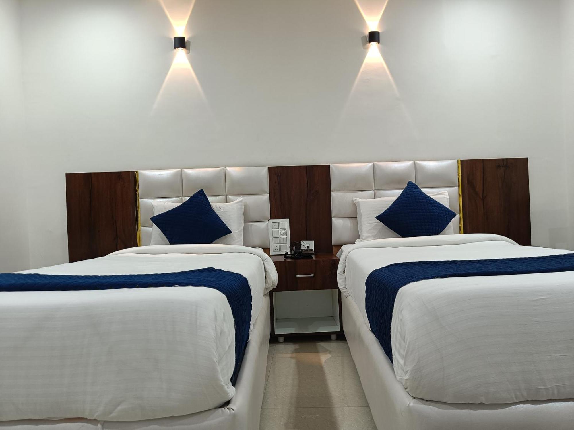 Hotel Skyland Варангал Экстерьер фото