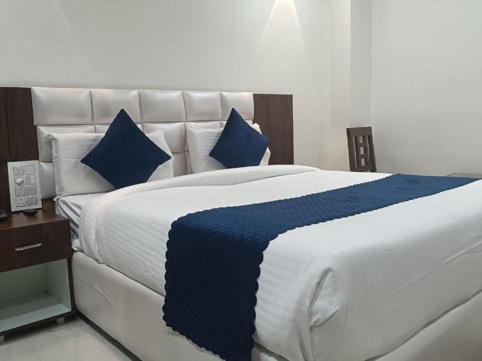 Hotel Skyland Варангал Экстерьер фото