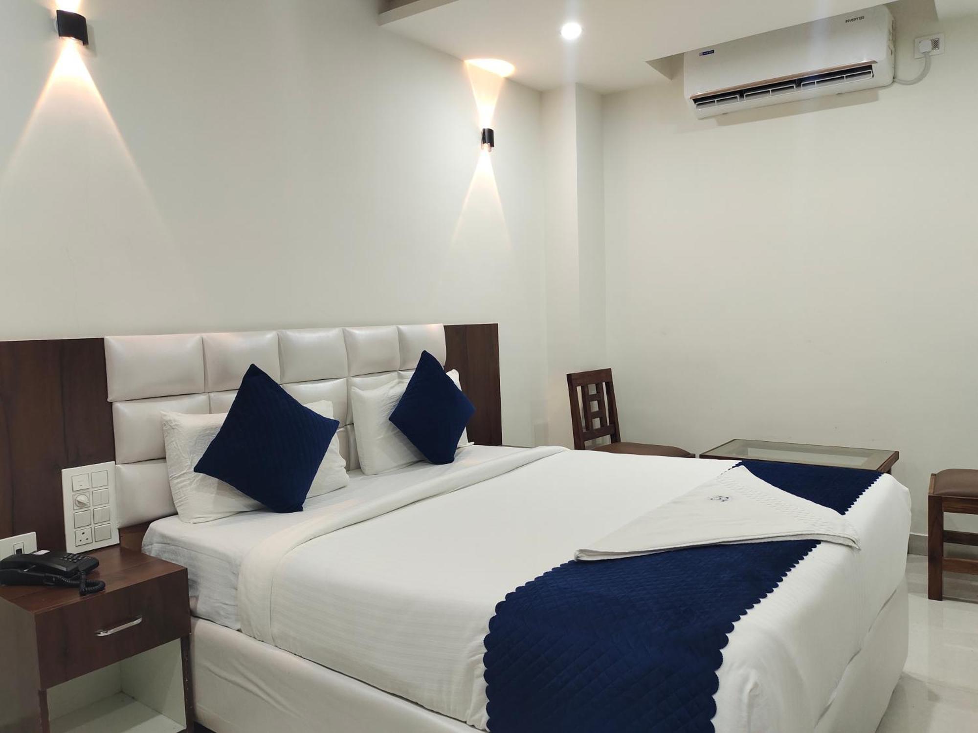 Hotel Skyland Варангал Экстерьер фото